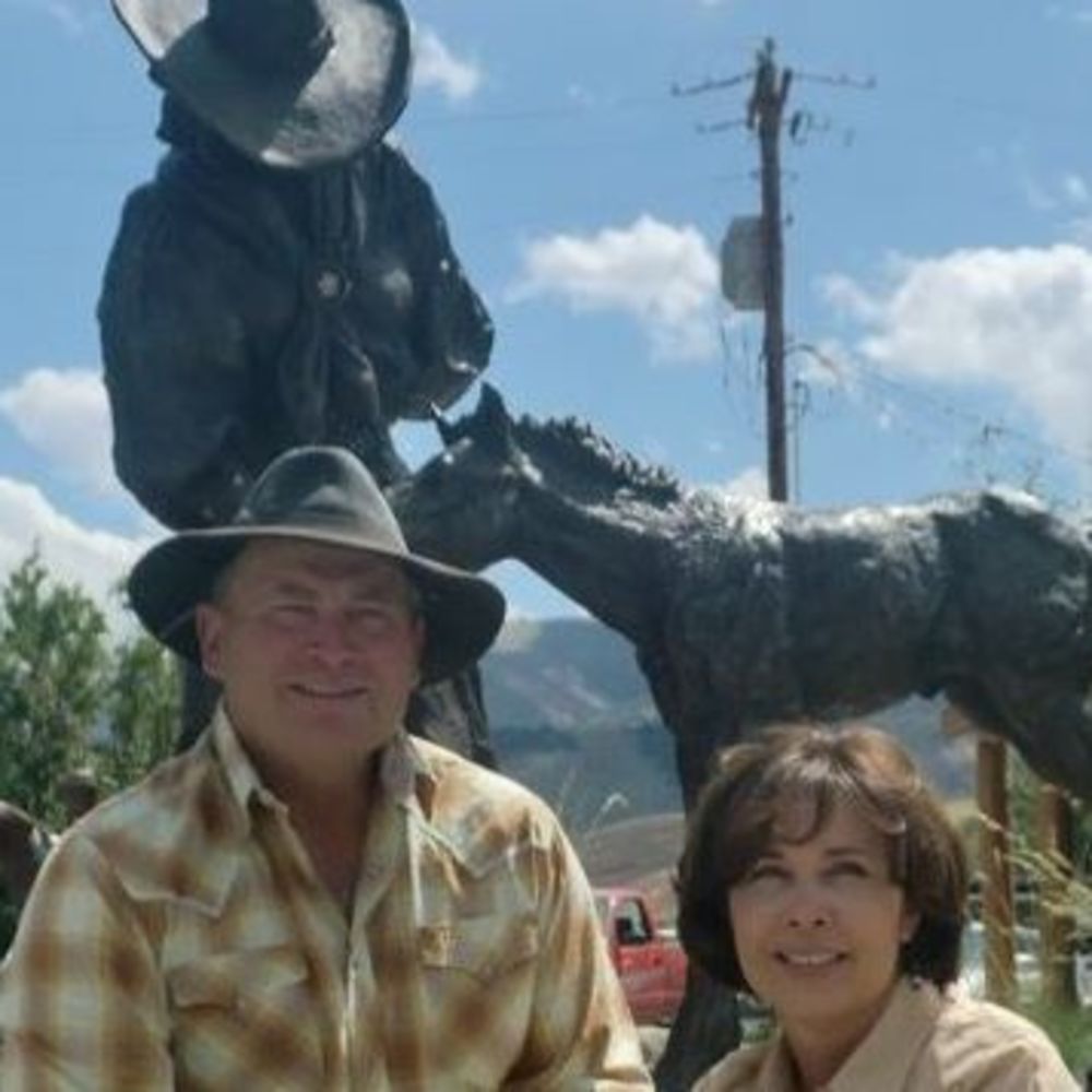 Meet your Posher, Laurie